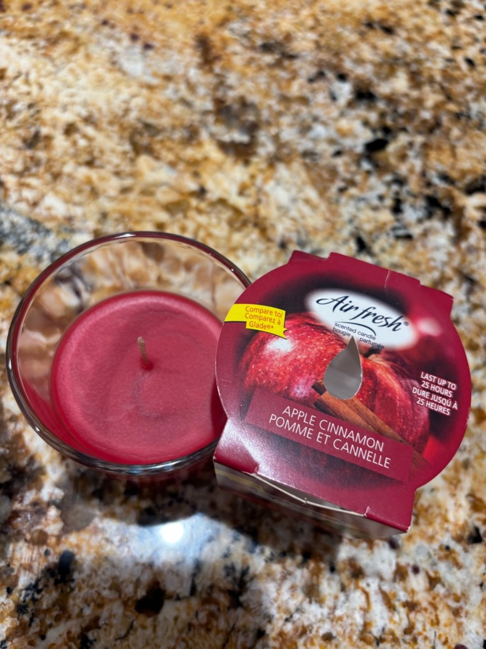 Air Fresh Apple Cinnamon Scented Candle - Red